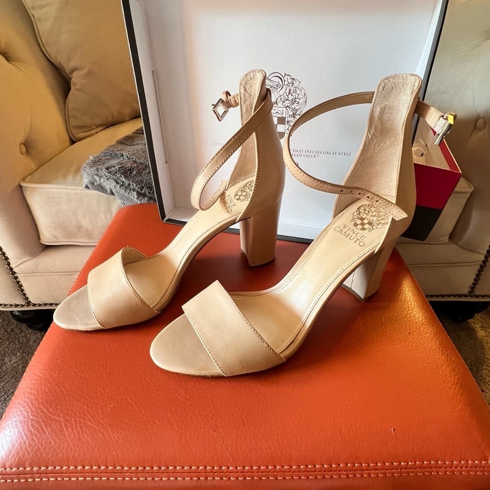 NIB Vince Camuto ankle strap heel